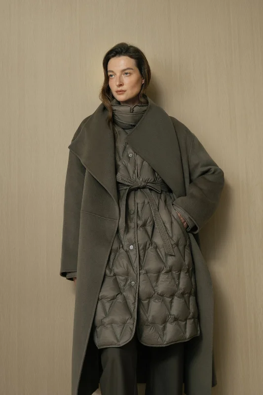 Diamond-Pattern Stand Collar Down Coat