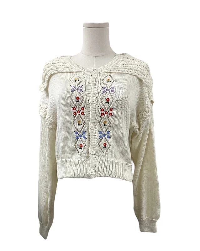 NWT Avantlook Women's Sweater Cream Embroidery M