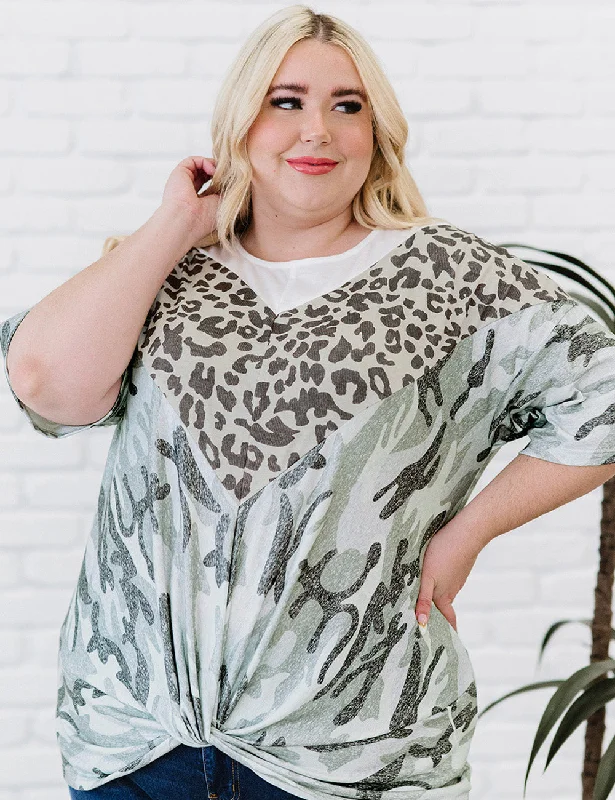 Women Plus Size Leopard Oversized Leopard Panel Knot T-Shirt